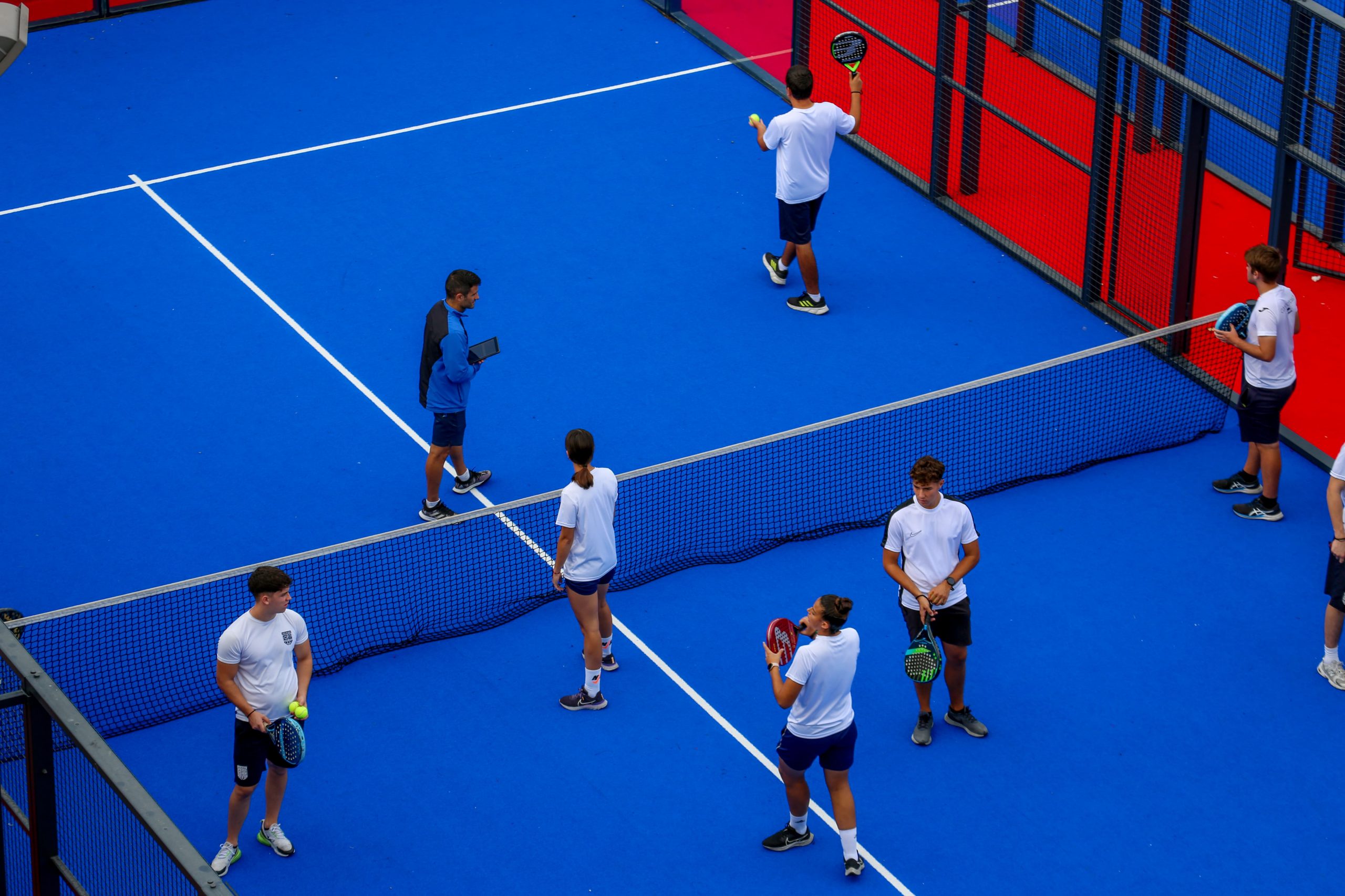 Improvements to paddle tennis court facilities at Lope de Vega School